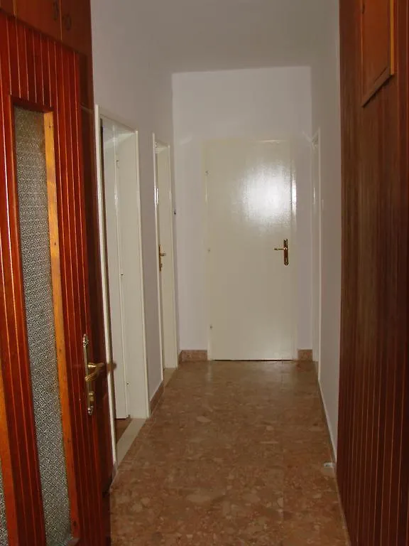 Apartment Matija Trogir 0*,